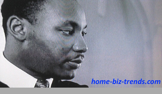 home-biz-trends.com - Blogger: Martin Luther King in One of His Influential Presence in Montgomery, Alabama.