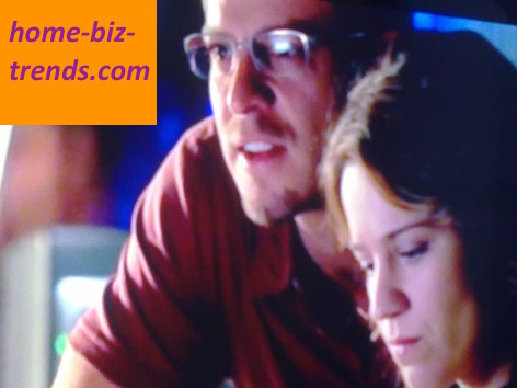 home-biz-trends.com - Bright Letters and Polite Touches: between Anna Belknap (as Lindsaay Monroe Messer) and Carmine Giovinazzo (as Danny Messer) CSI NY.
