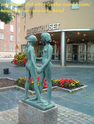 Ezine Acts "Exhibiting Online": Streets' sculptural arts, Swedish sculpture at the Concert Hall, Orebro City, Sweden.
